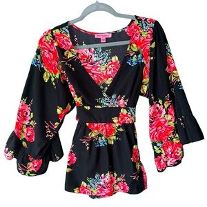 Betsy Johnson Rose Bell sleeve top - Medium